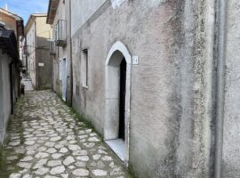 Semindipendente nel centro storico di Montemarano